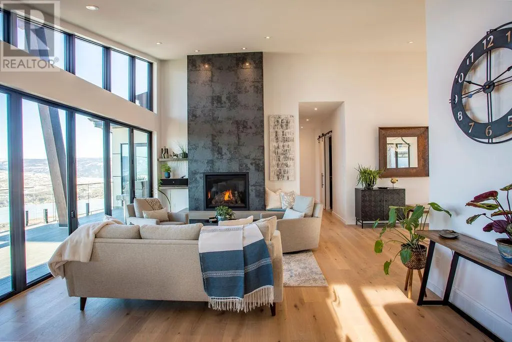 632 Hart Place