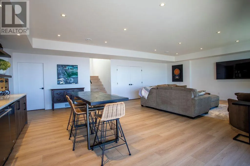 632 Hart Place