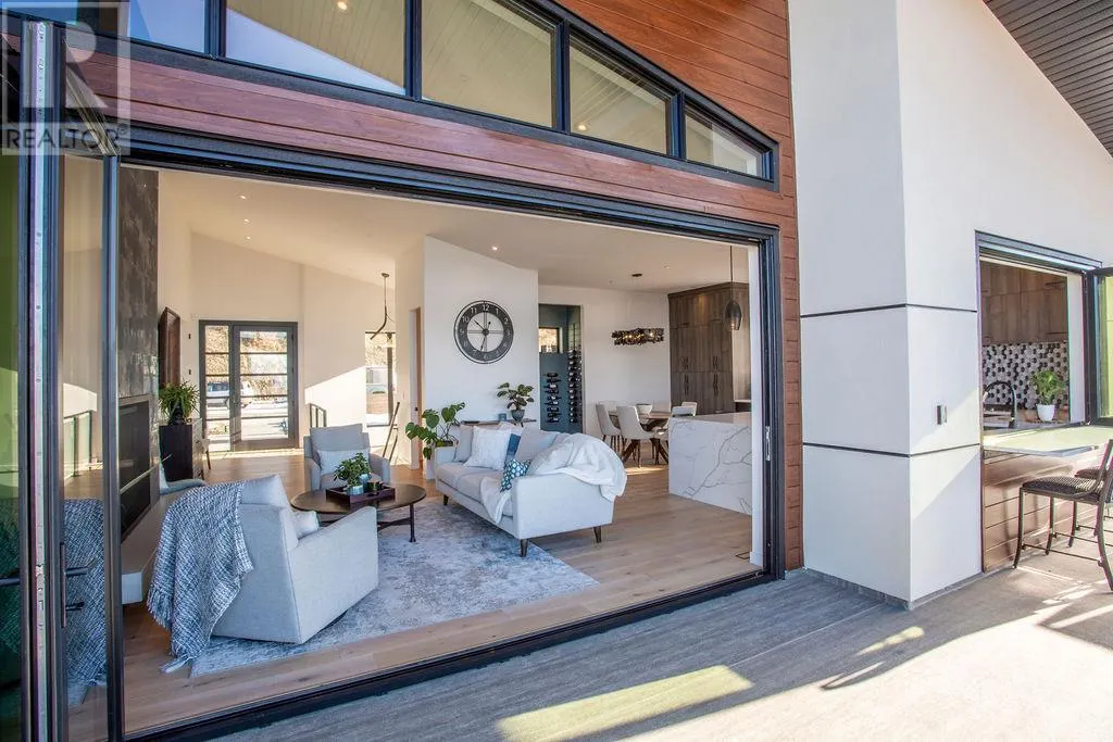 632 Hart Place