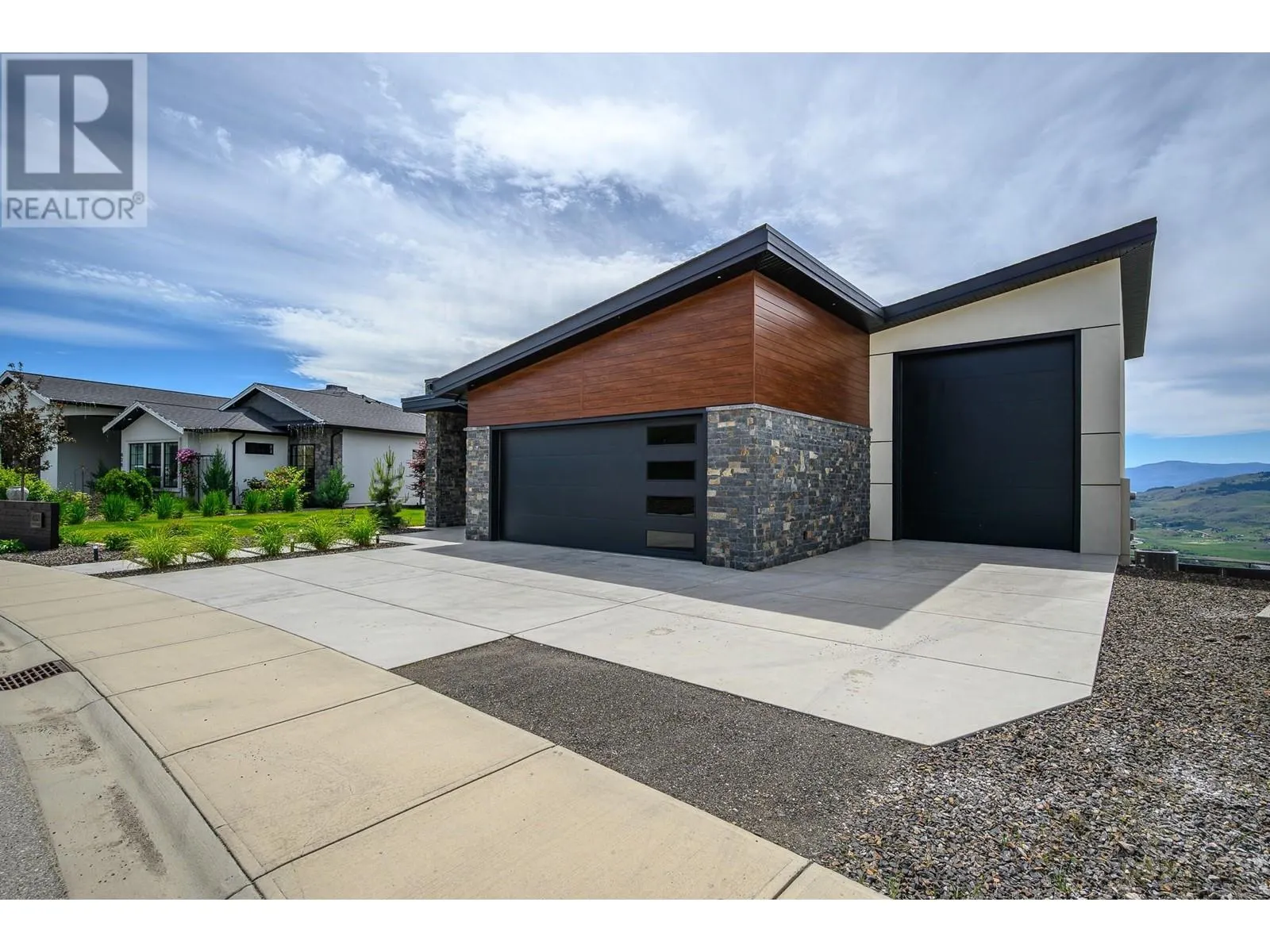 632 Hart Place