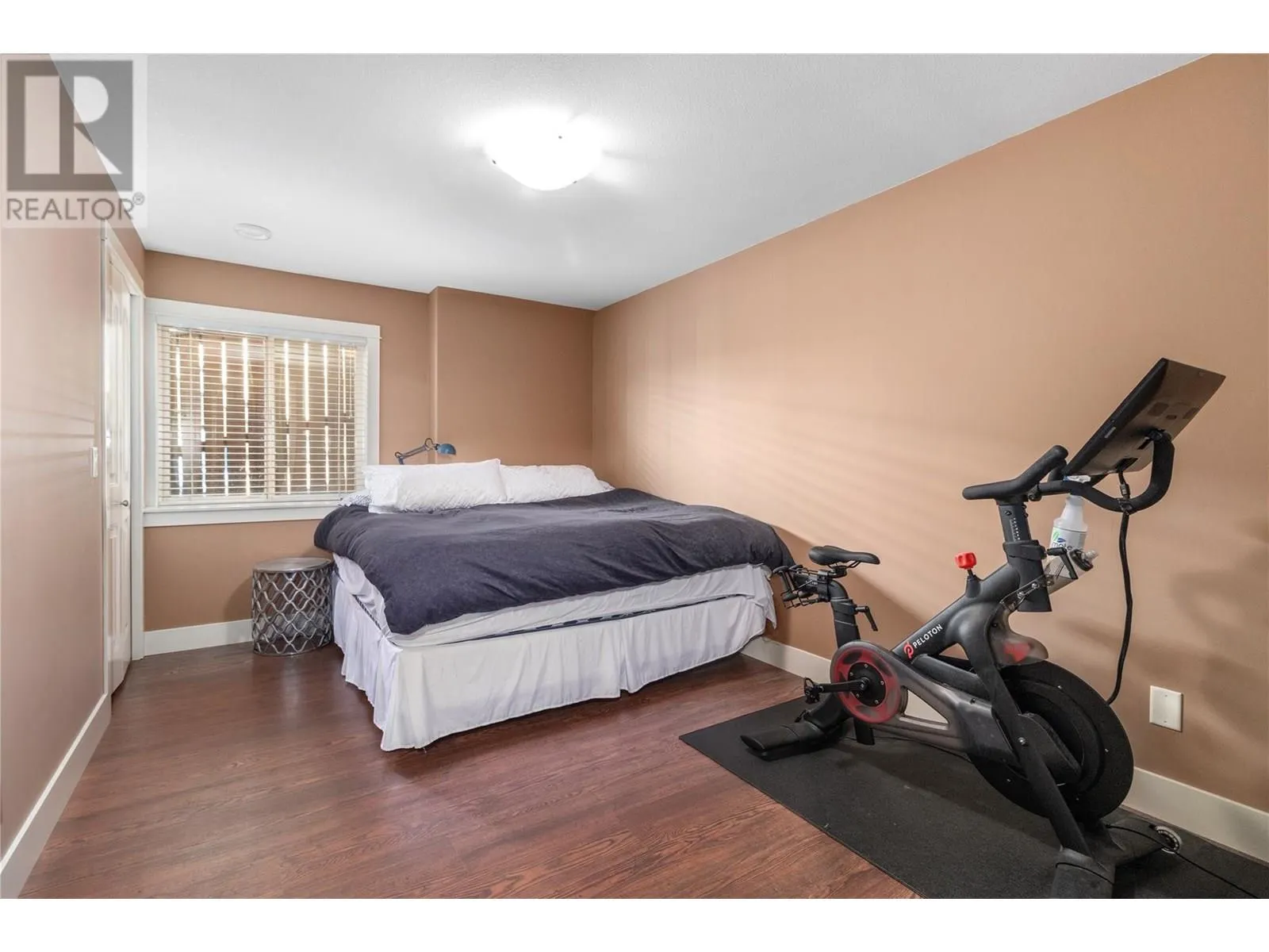 2186 Sunview Drive