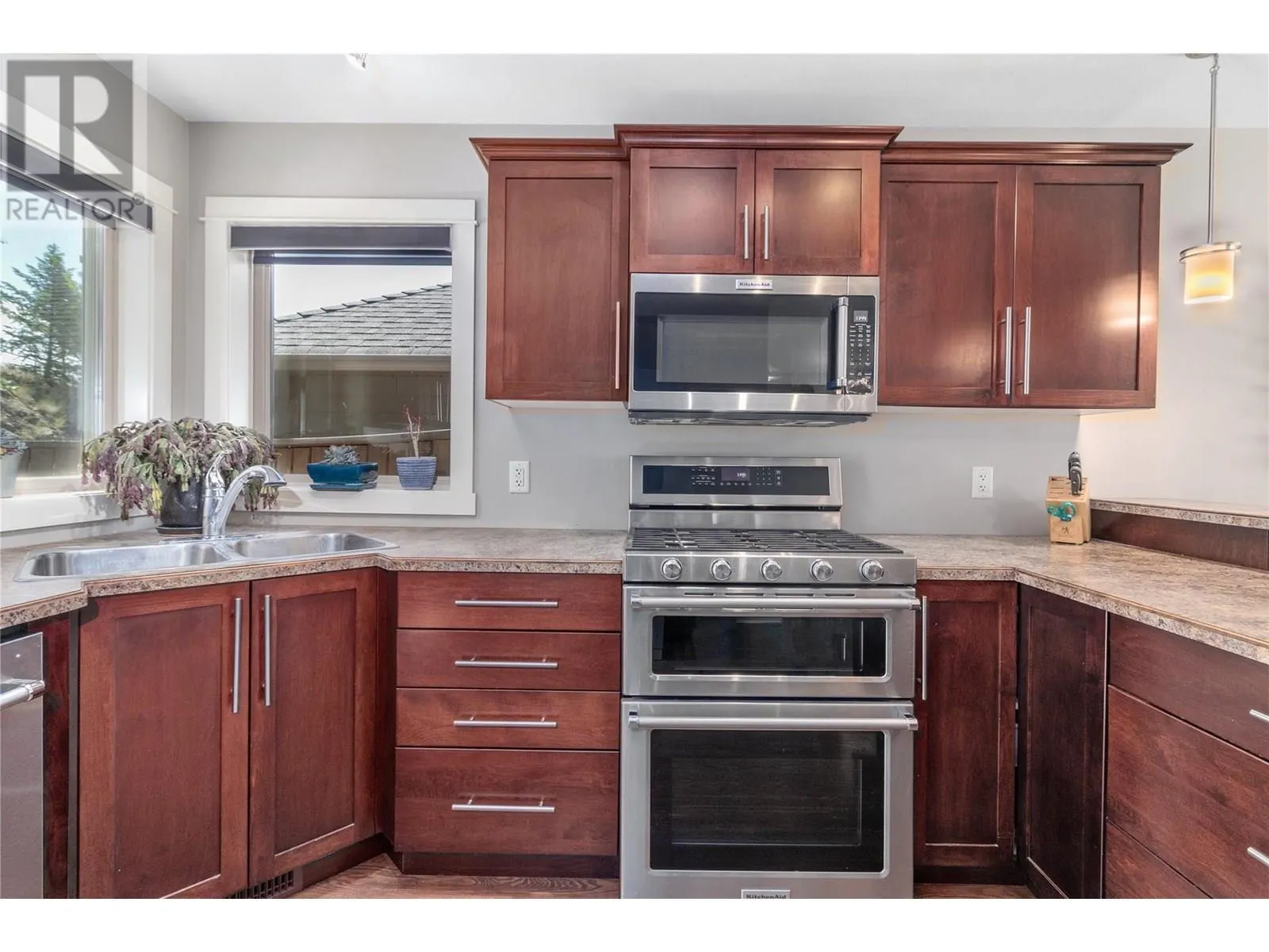 2186 Sunview Drive