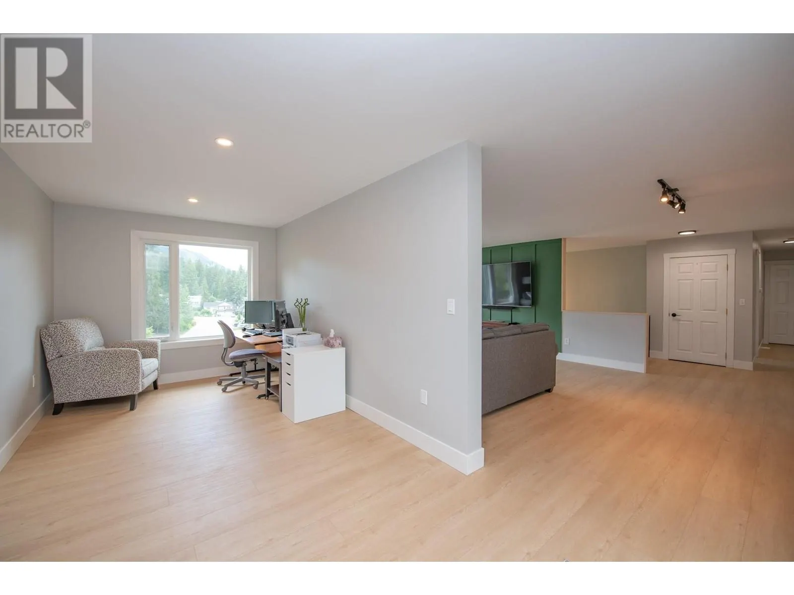 2224 Linea Crescent