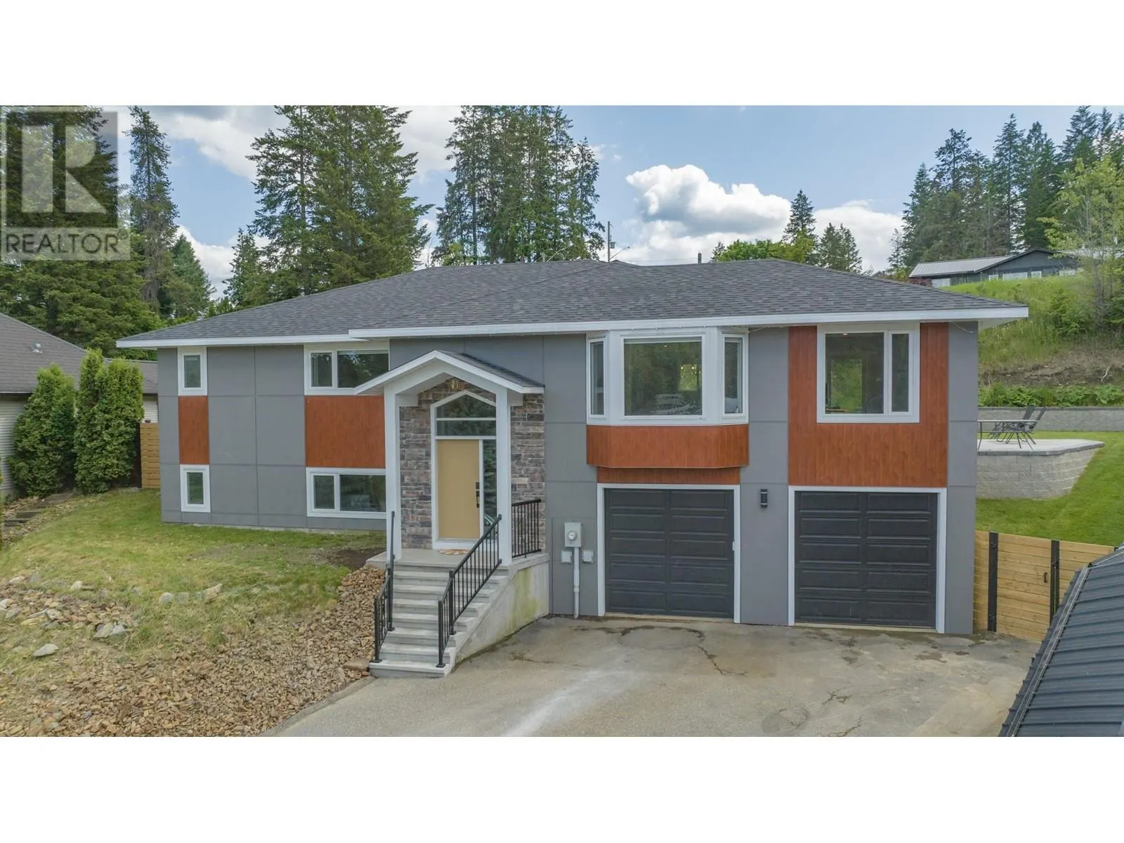 2224 Linea Crescent