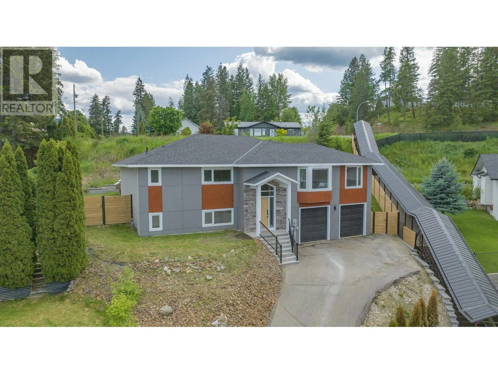 2224 Linea Crescent