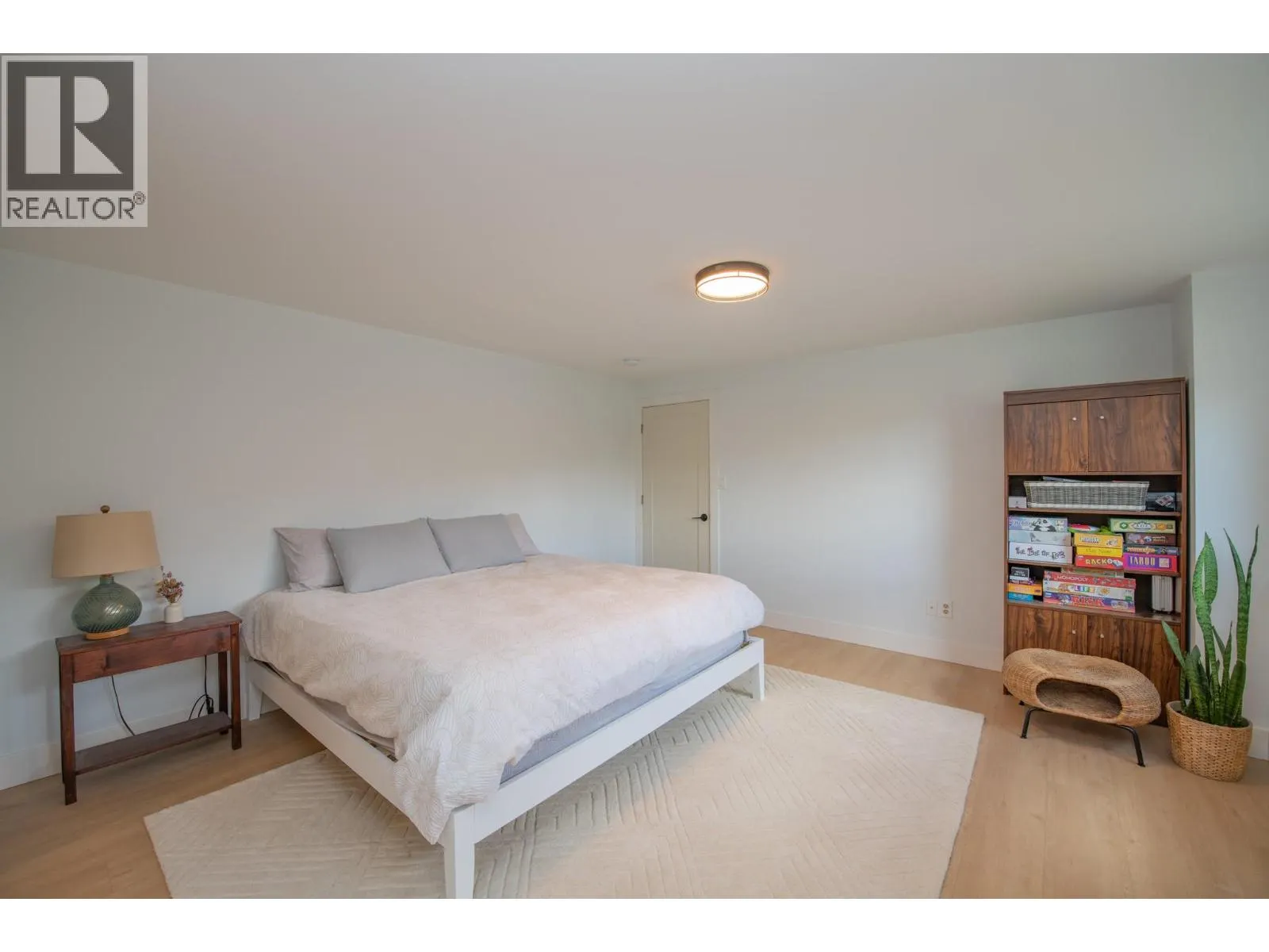 2224 Linea Crescent