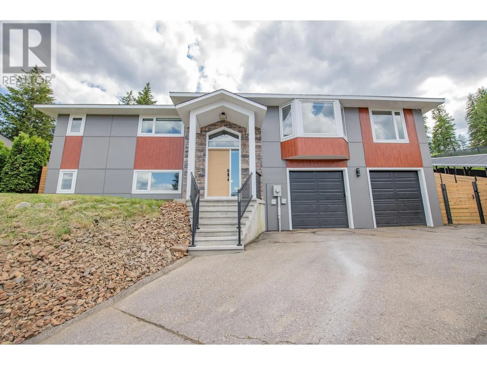 2224 Linea Crescent