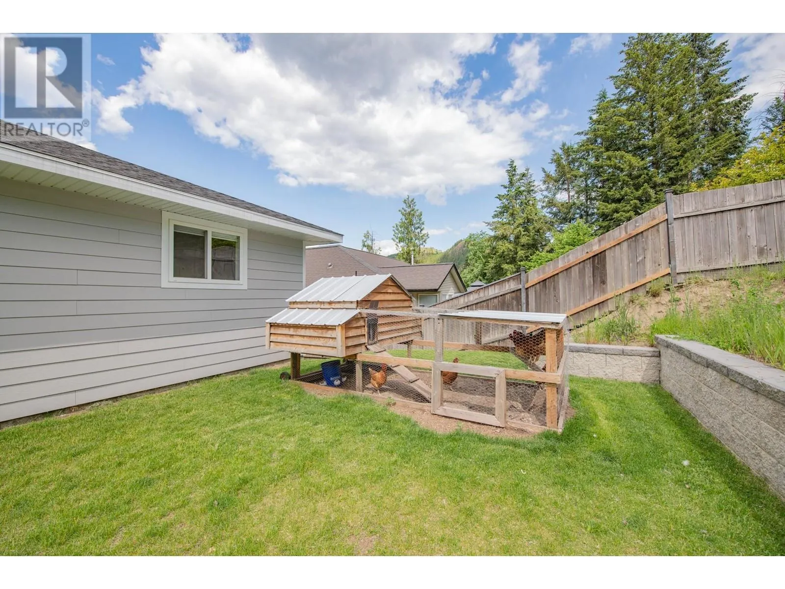 2224 Linea Crescent