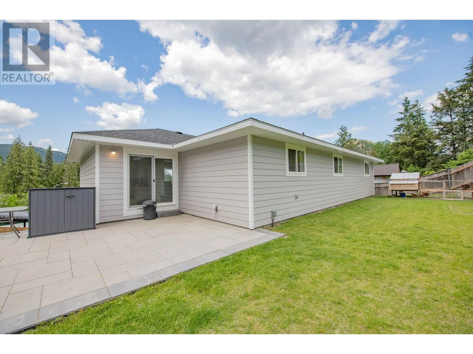 2224 Linea Crescent