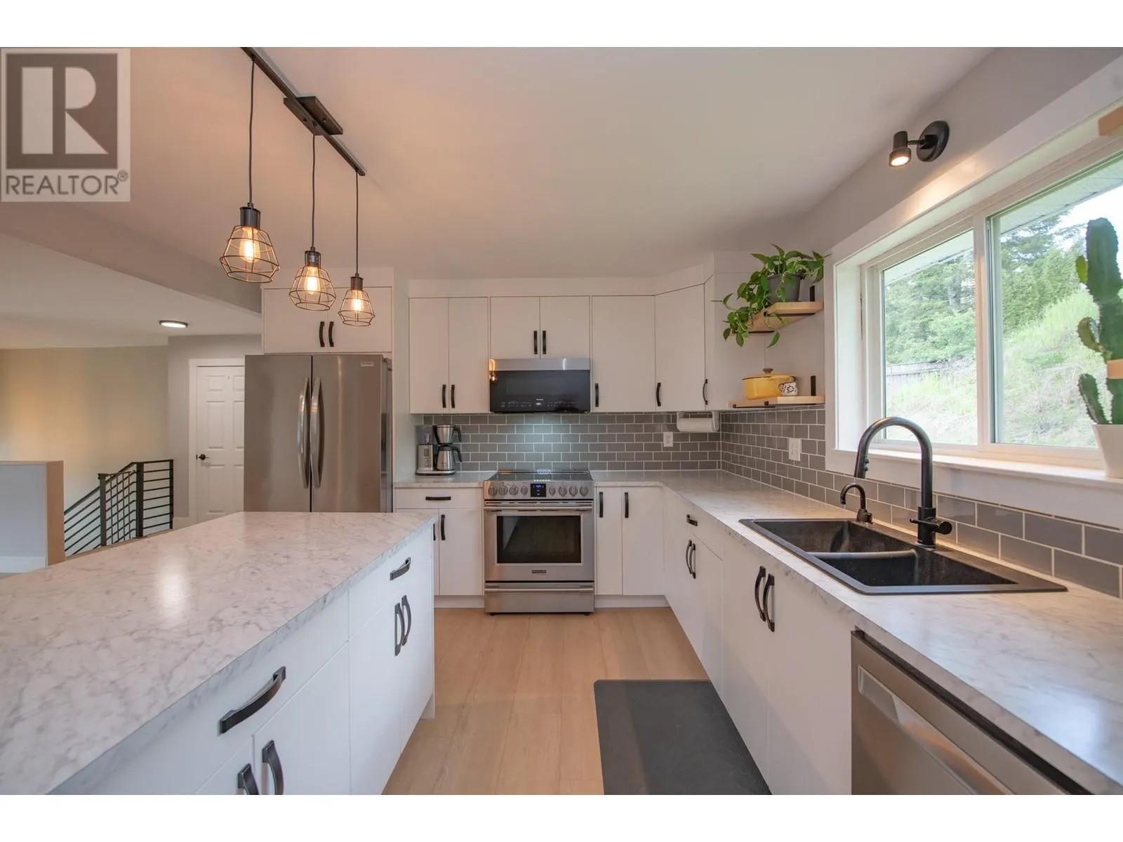 2224 Linea Crescent