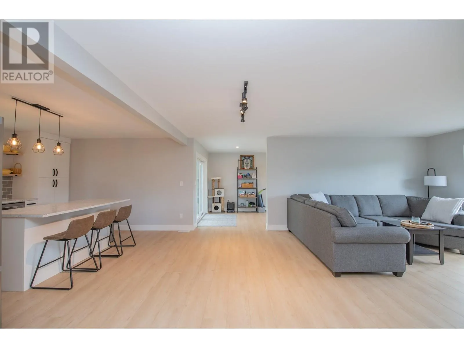 2224 Linea Crescent