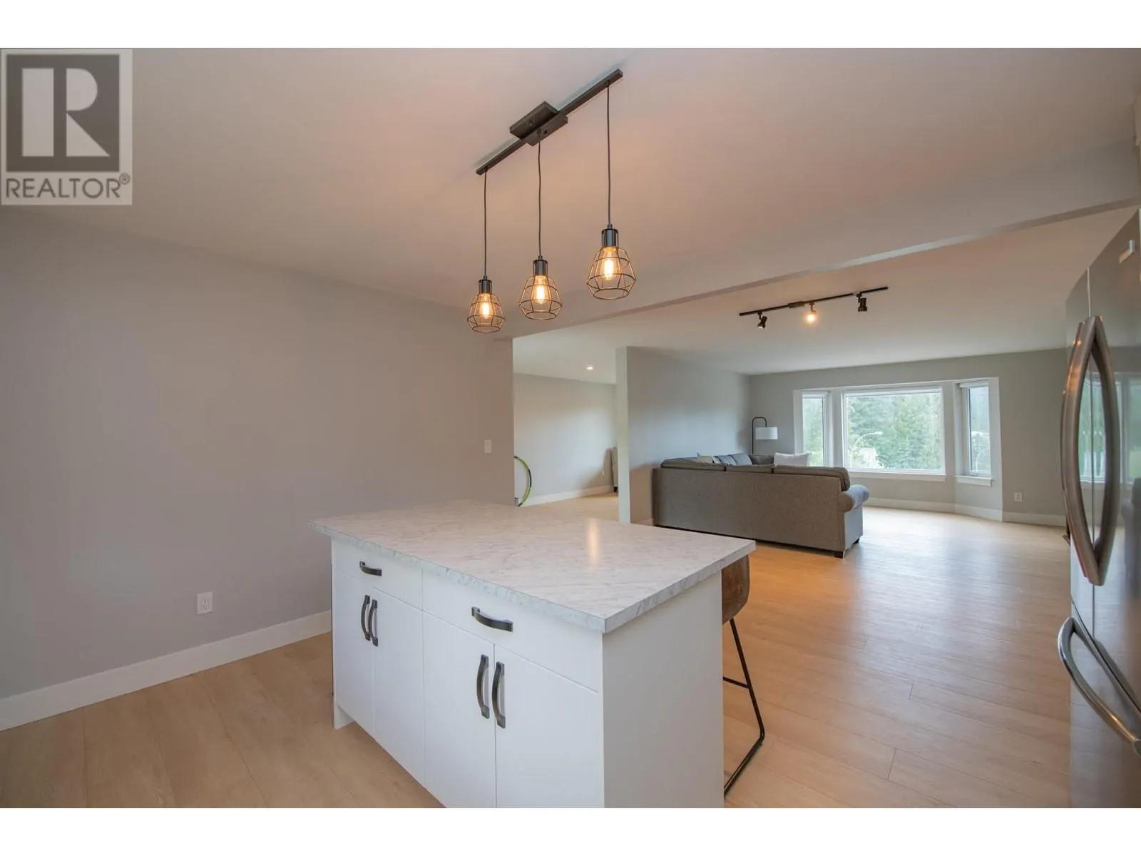 2224 Linea Crescent