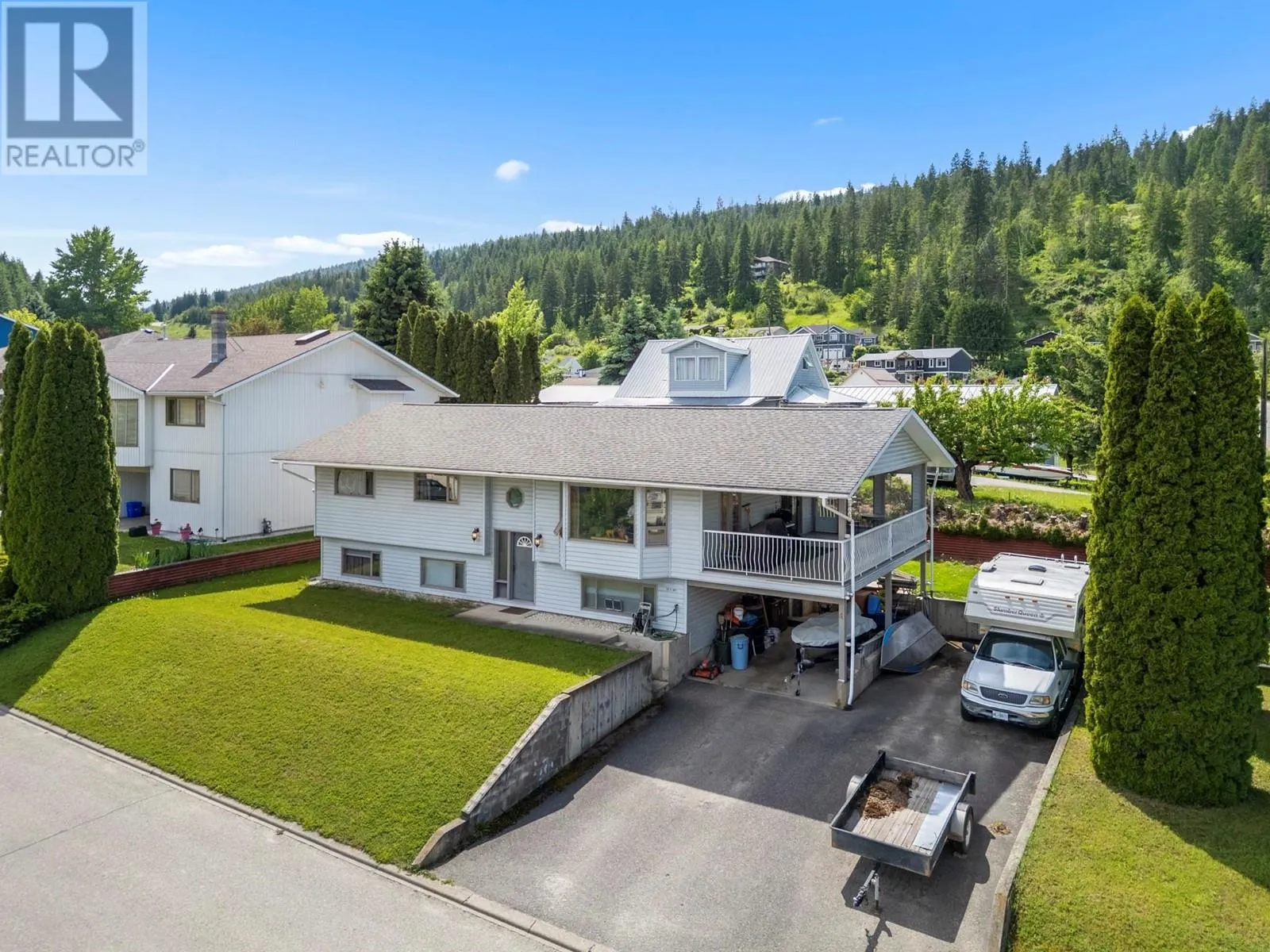 4 Preston Crescent