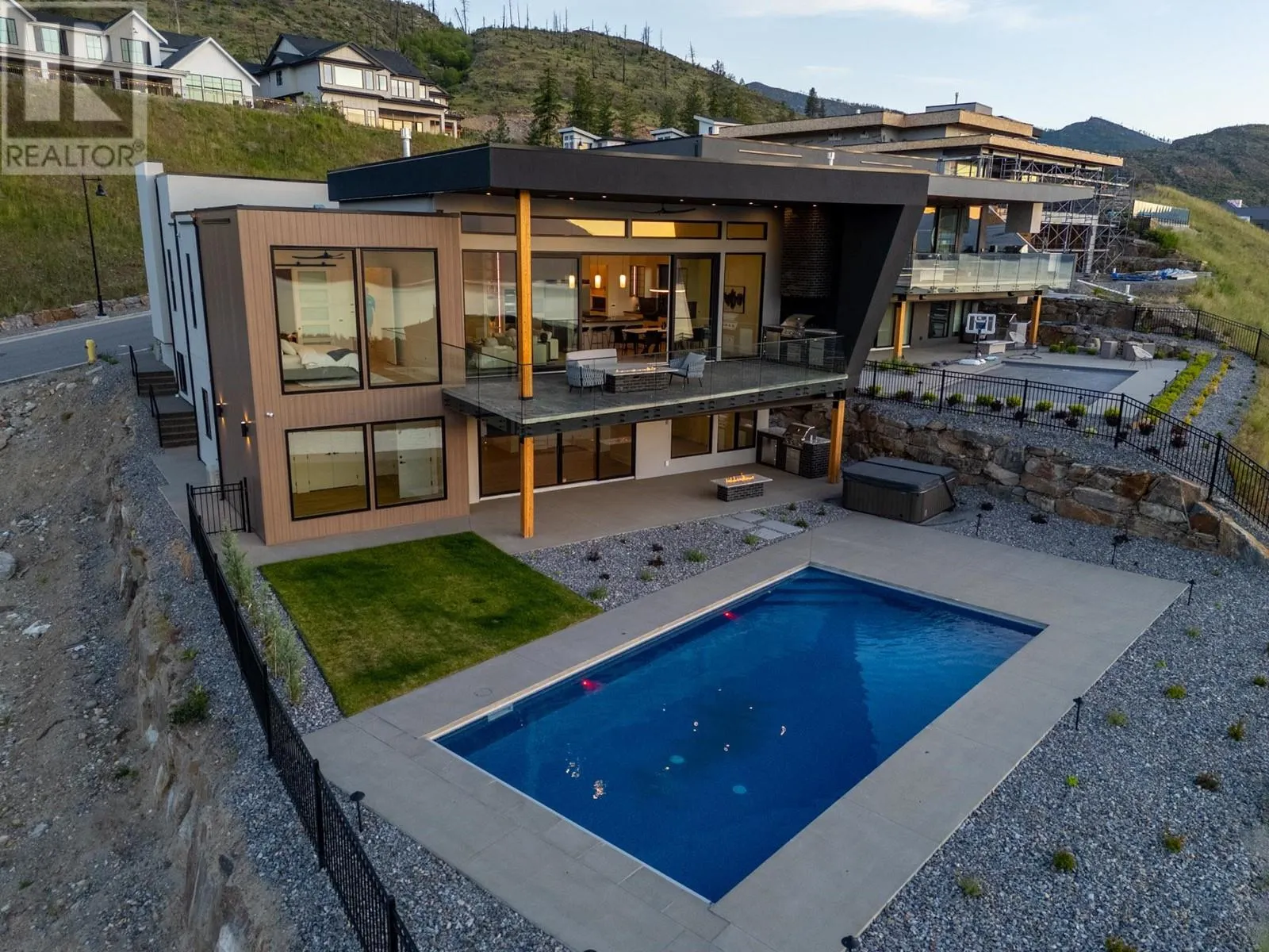 5584 Upper Mission Court
