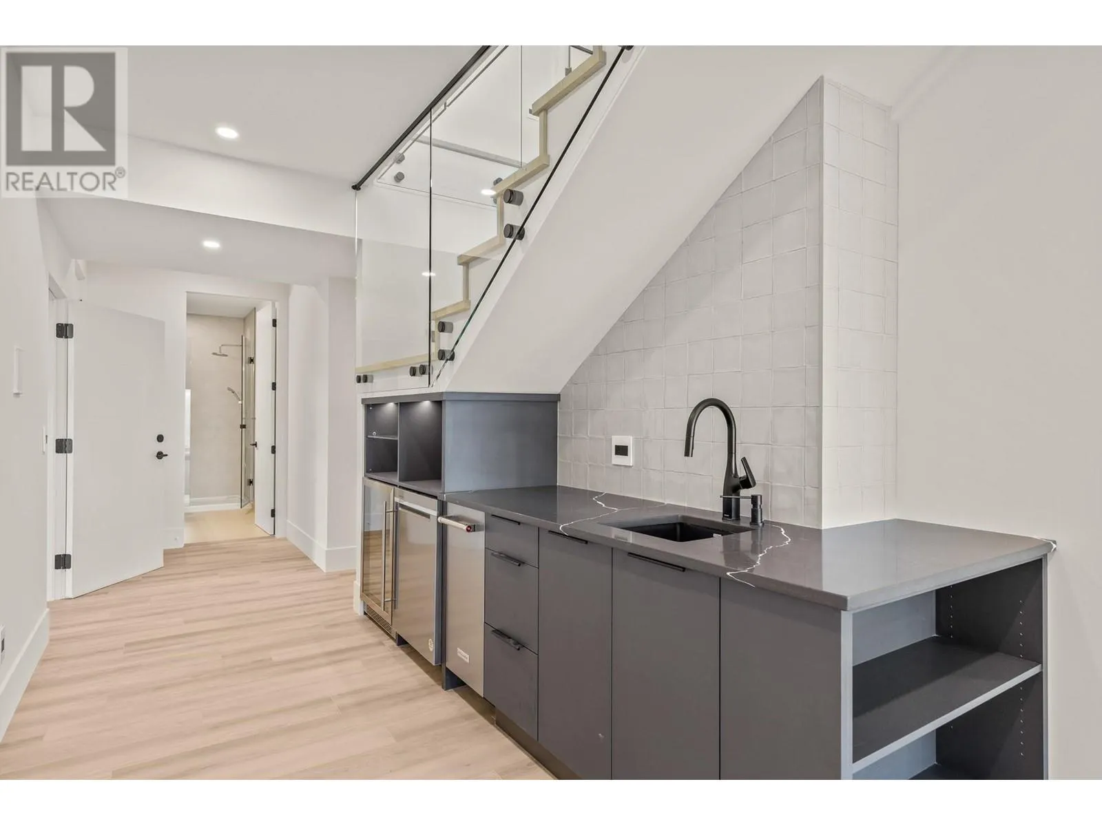5584 Upper Mission Court