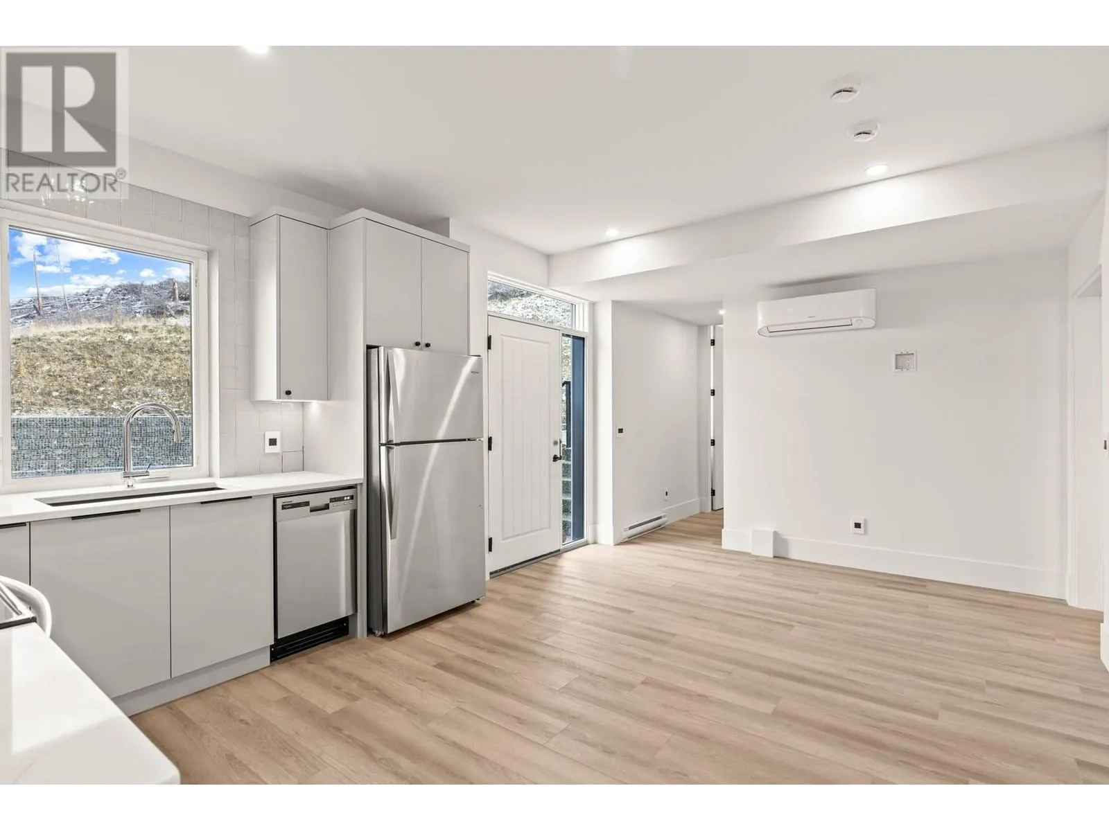 5584 Upper Mission Court