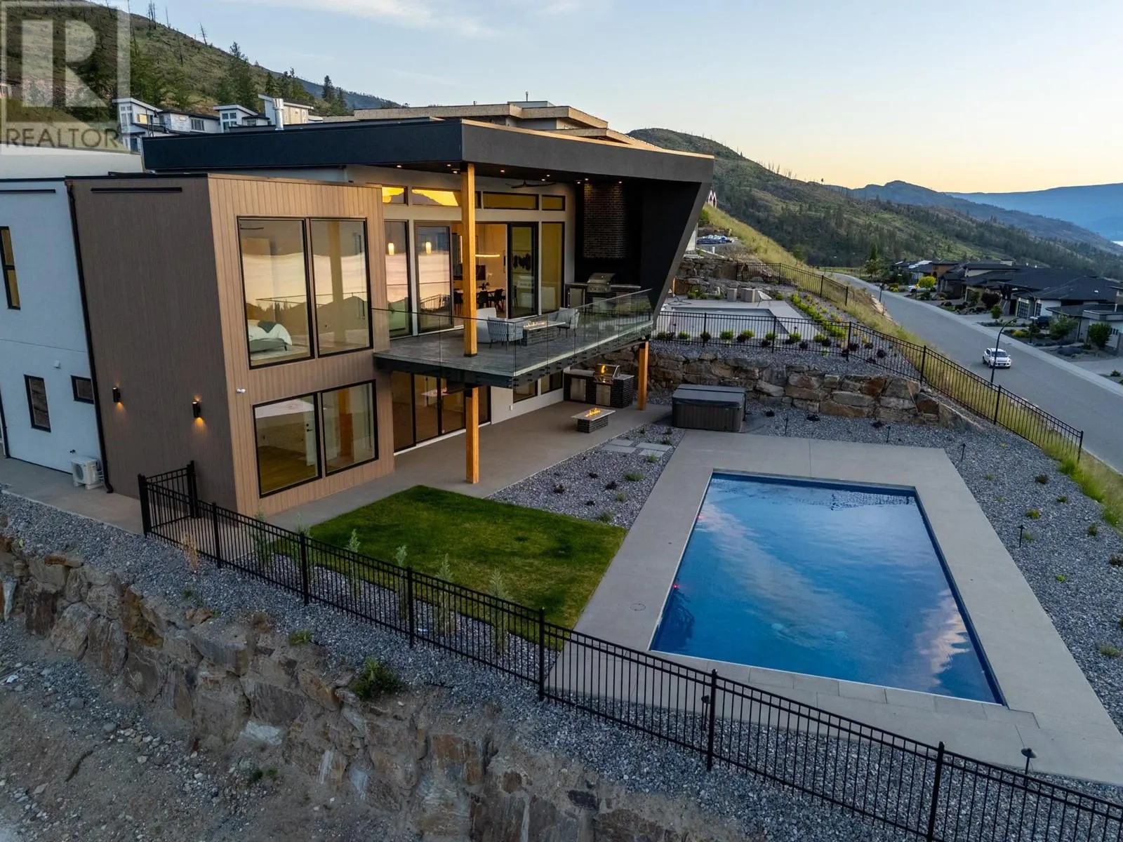 5584 Upper Mission Court