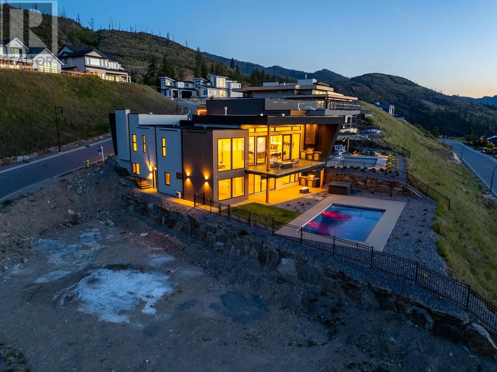 5584 Upper Mission Court