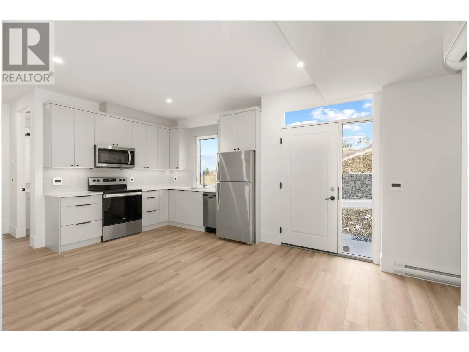 5584 Upper Mission Court