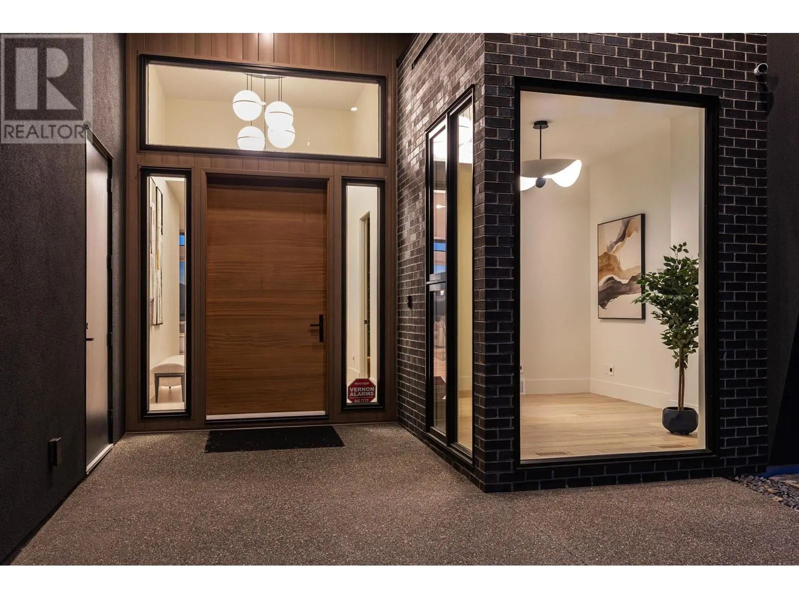 5584 Upper Mission Court