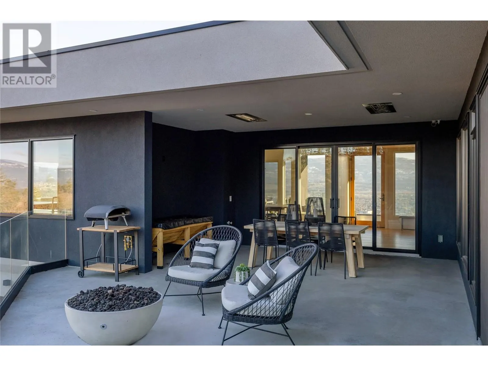 1190 Stoneypointe Court