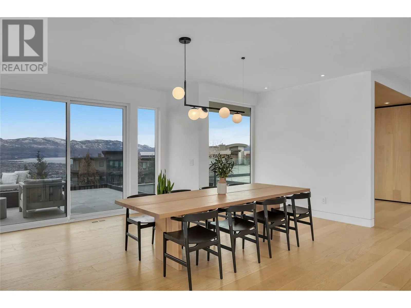 1190 Stoneypointe Court