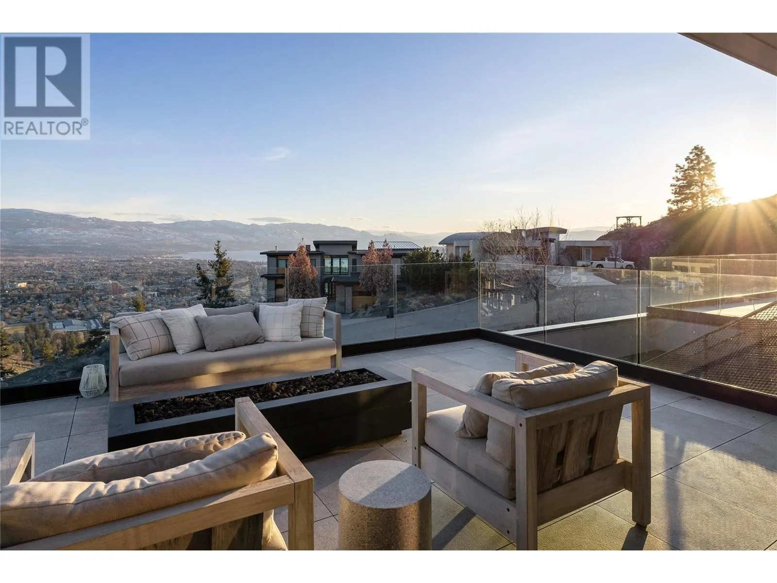 1190 Stoneypointe Court