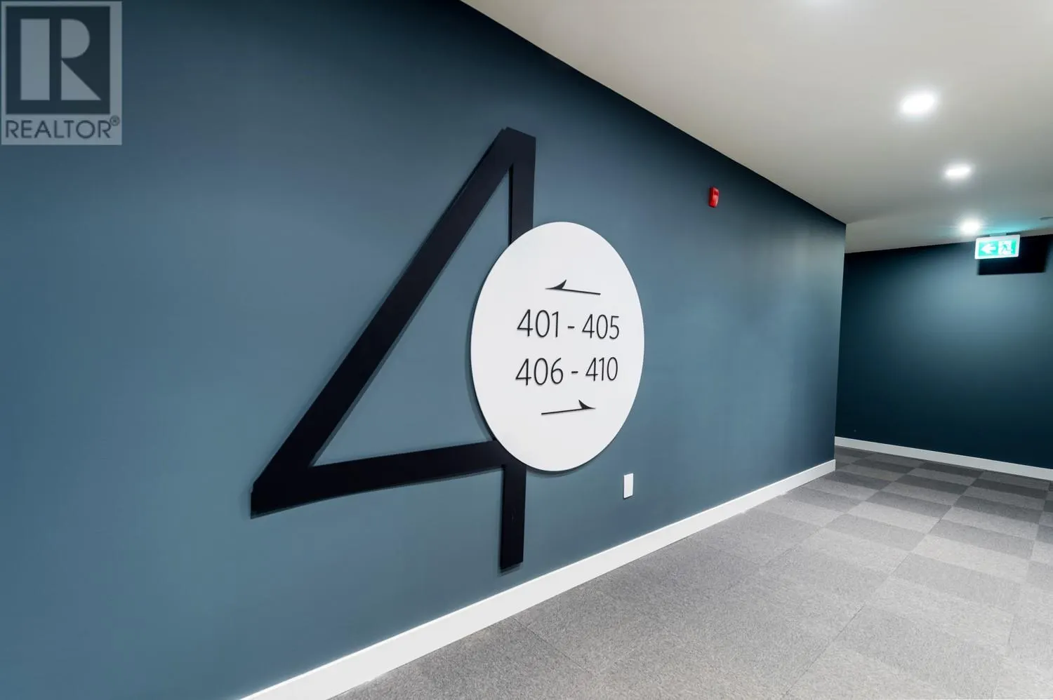 3409 Lakeshore Road Unit# 403