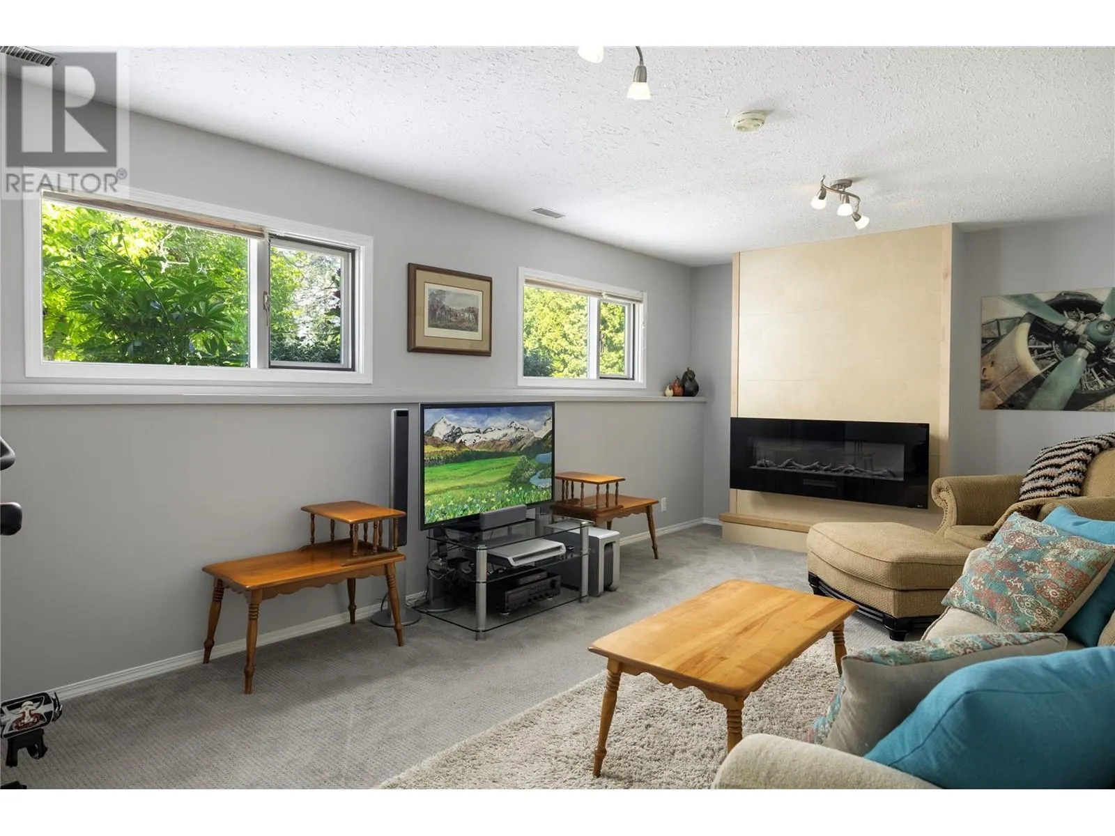 3429 Larch Drive