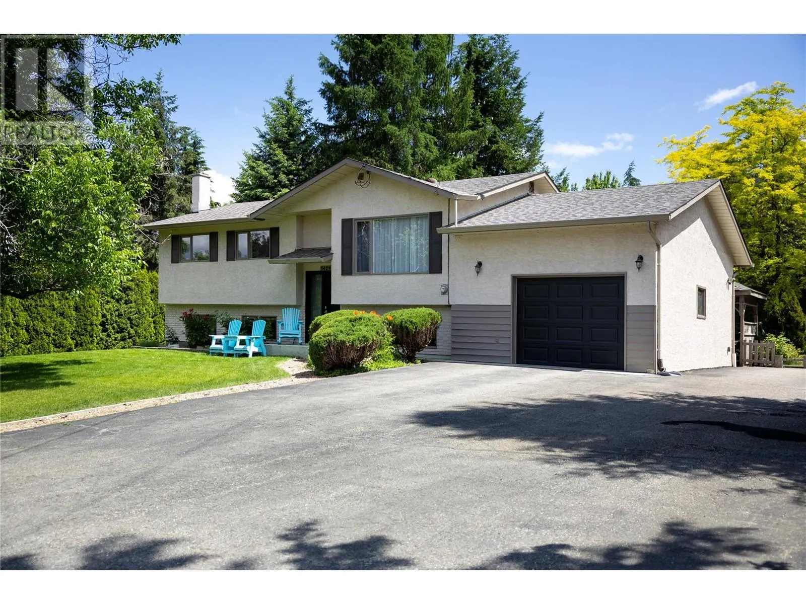 3429 Larch Drive