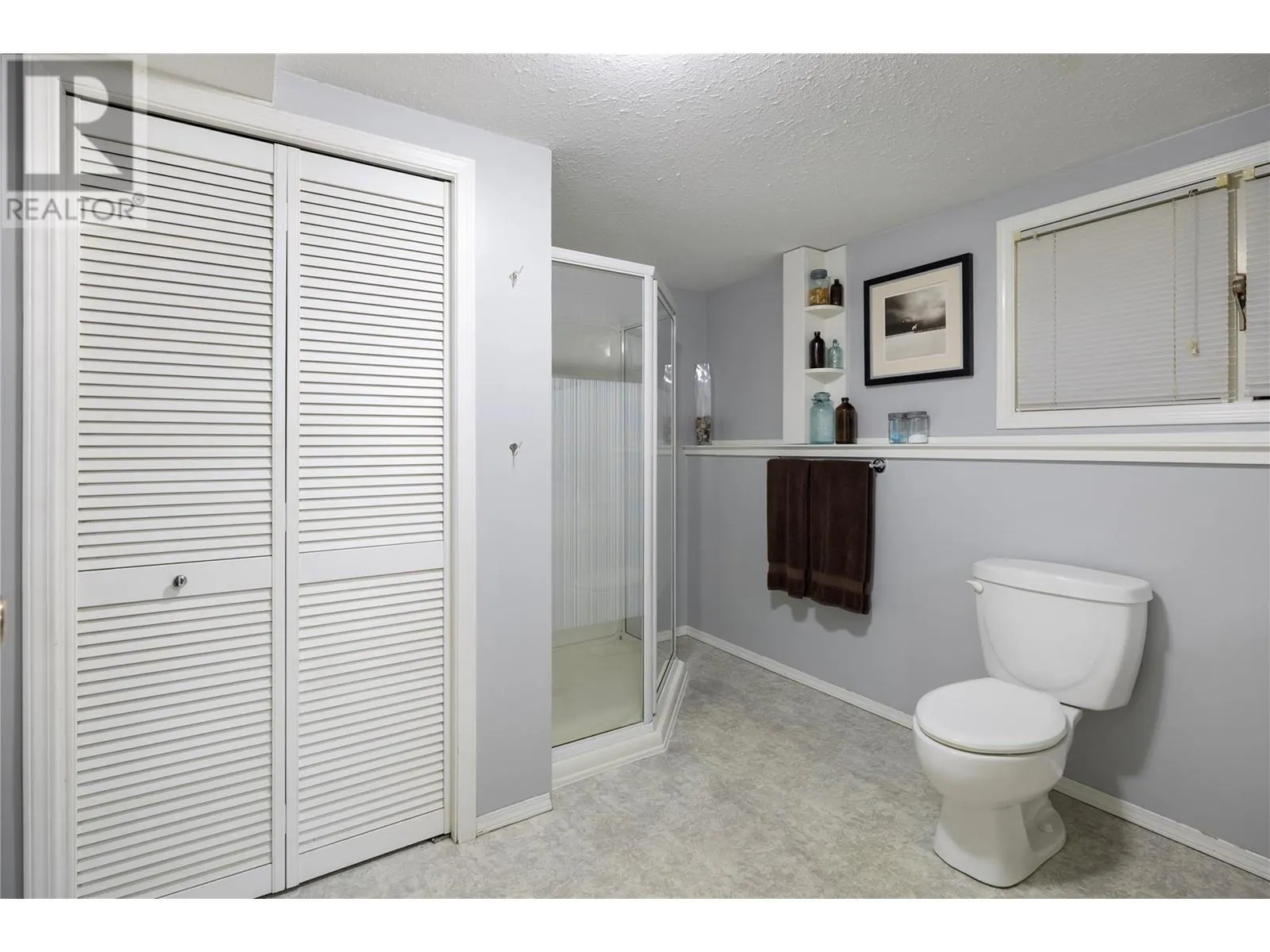 3429 Larch Drive