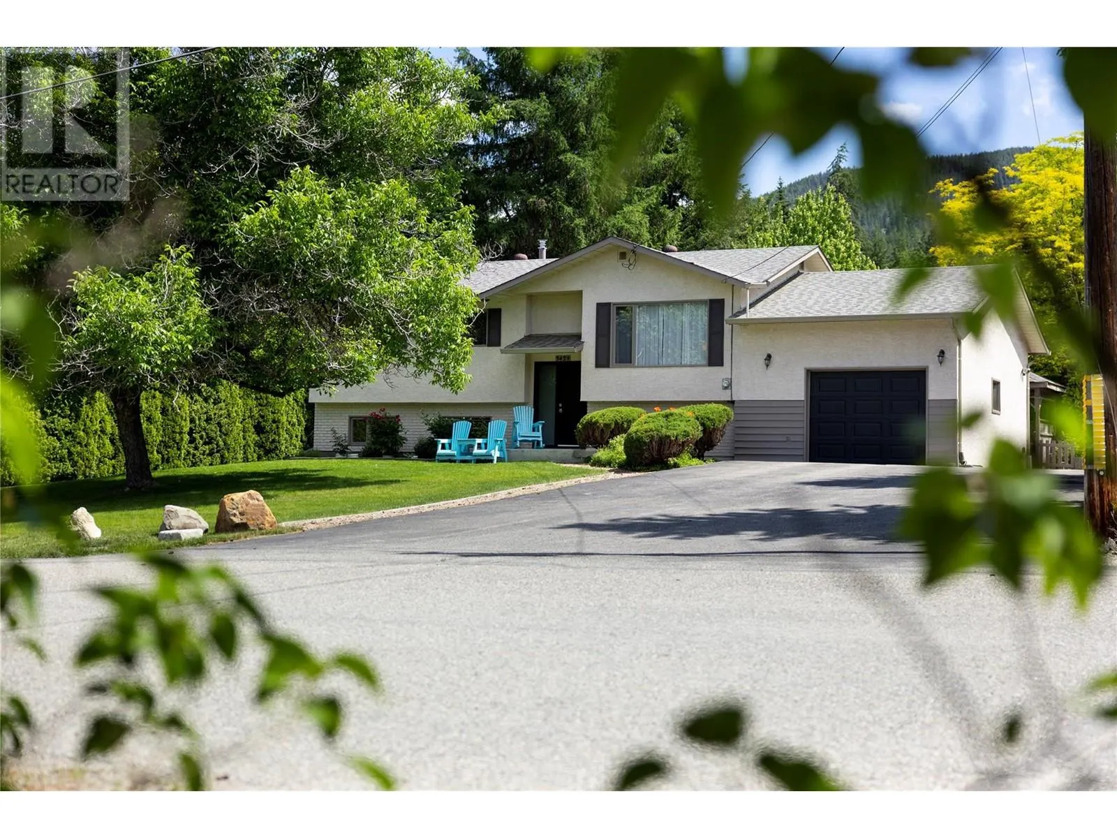 3429 Larch Drive