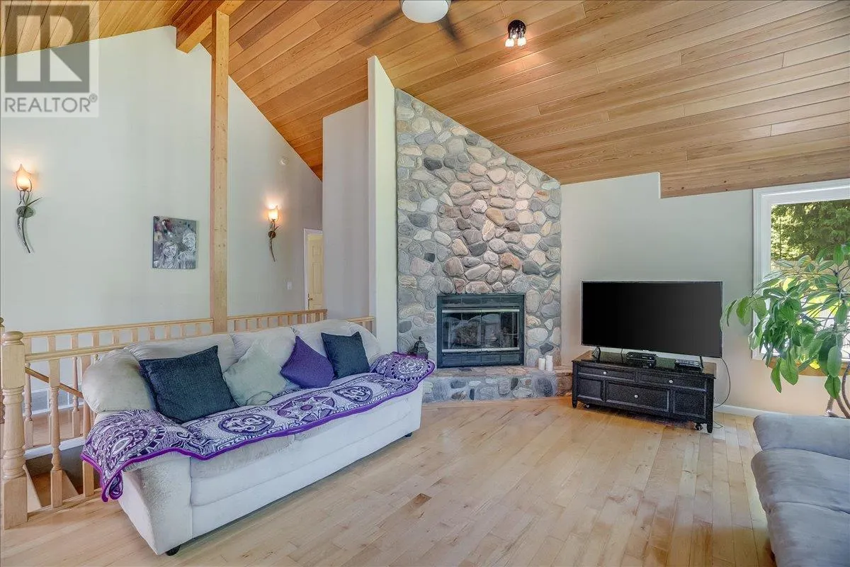 4399 Bird Creek Road