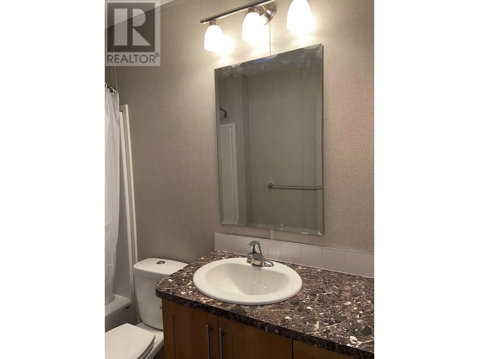 891 MONTE VISTA Drive Unit# 8