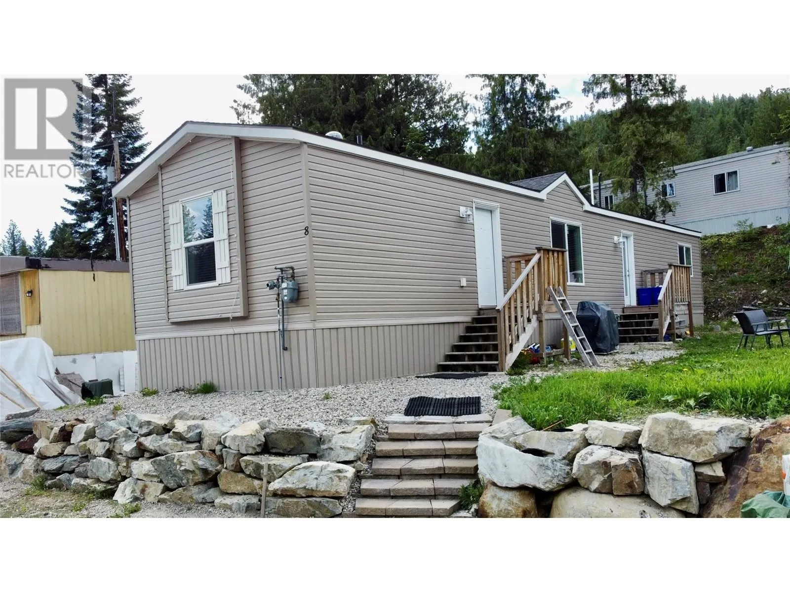 891 MONTE VISTA Drive Unit# 8