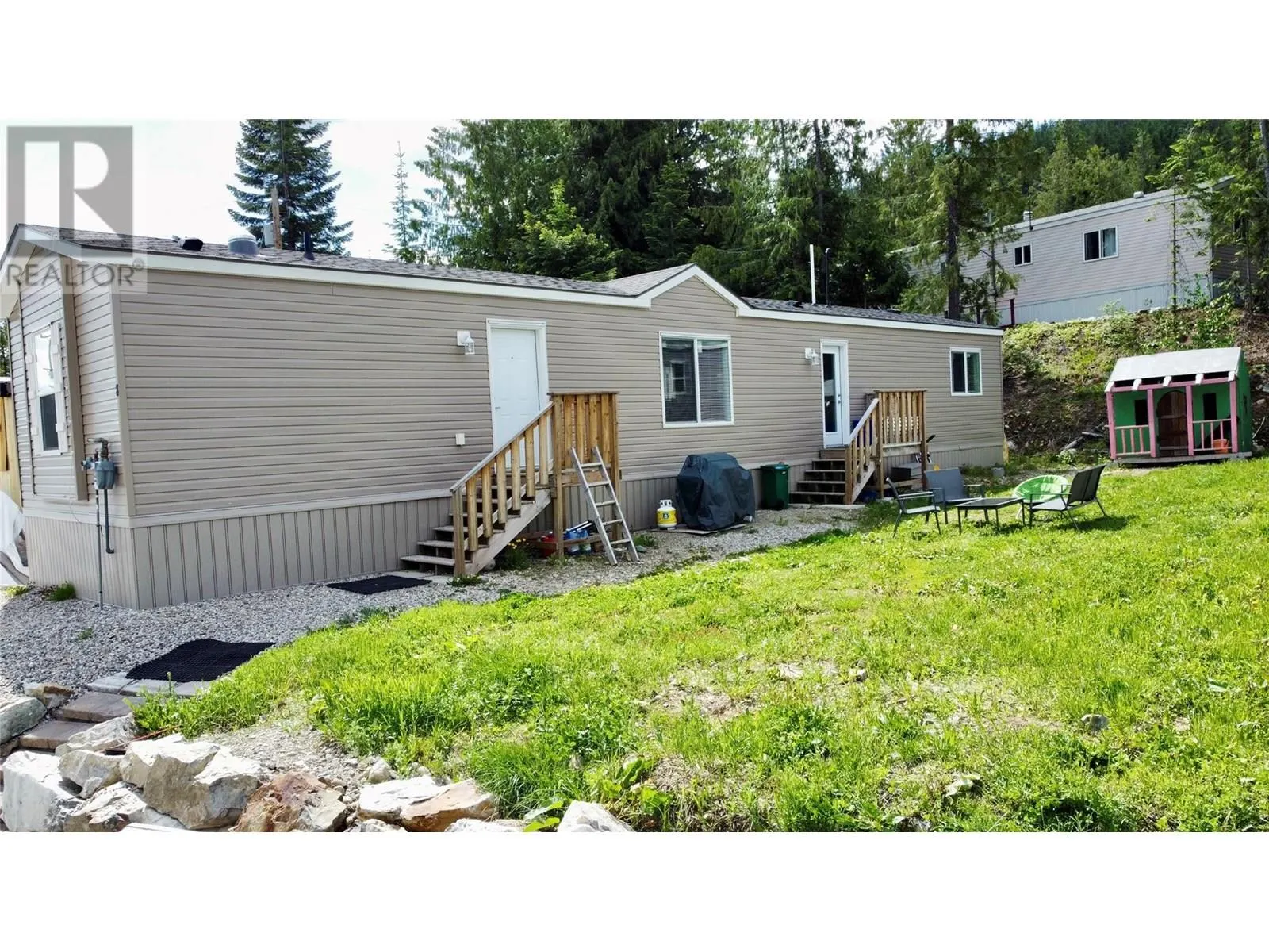 891 MONTE VISTA Drive Unit# 8