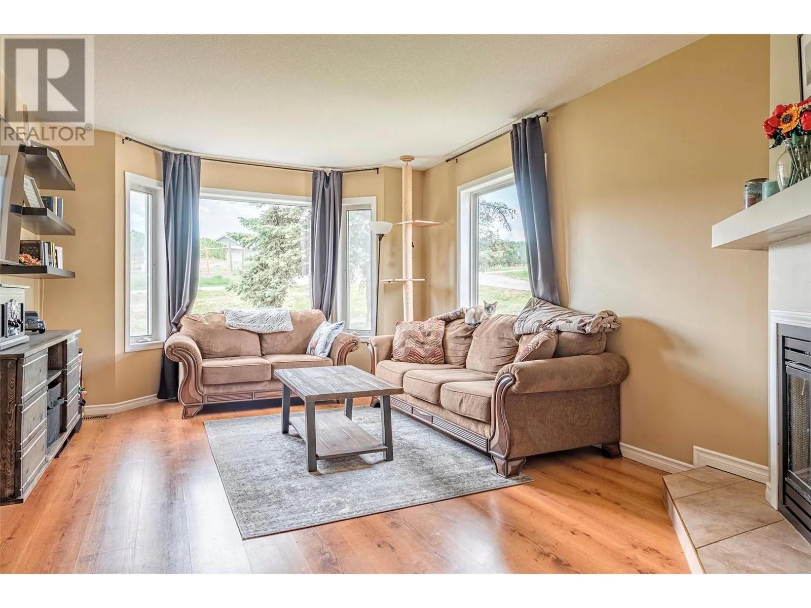 6111 Bella Vista Road