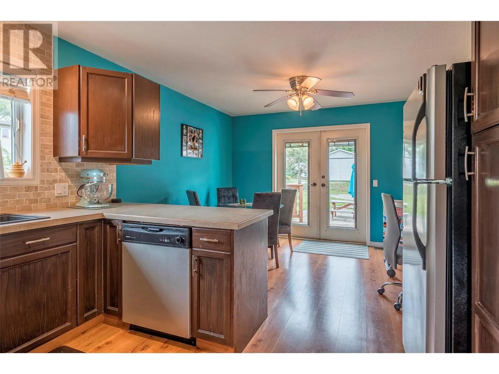 6111 Bella Vista Road