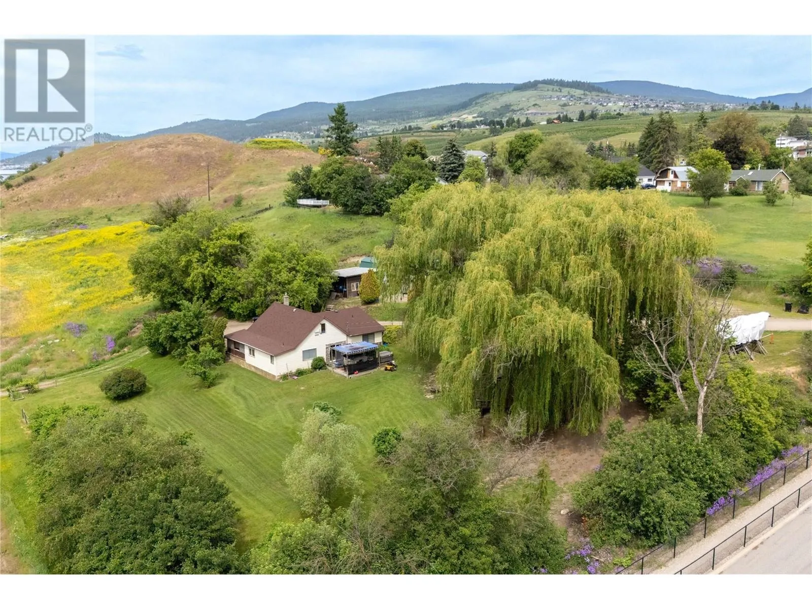 5902 Pleasant Valley Road
