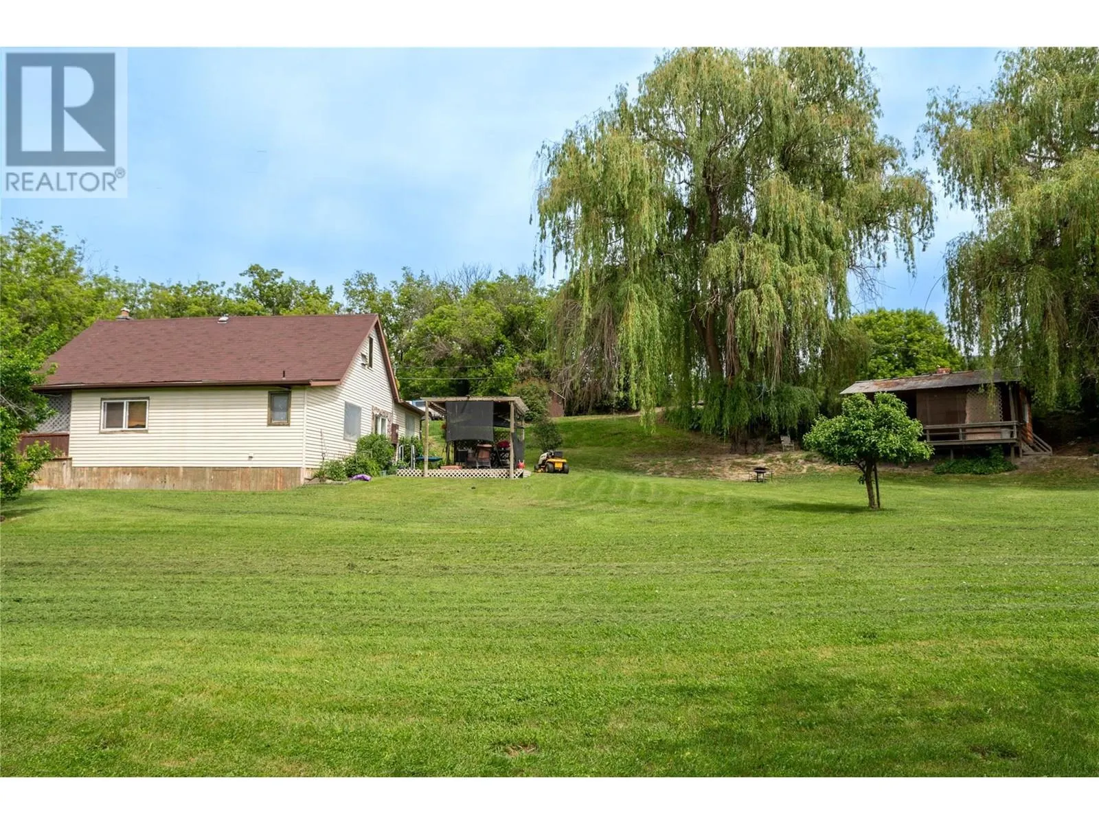 5902 Pleasant Valley Road