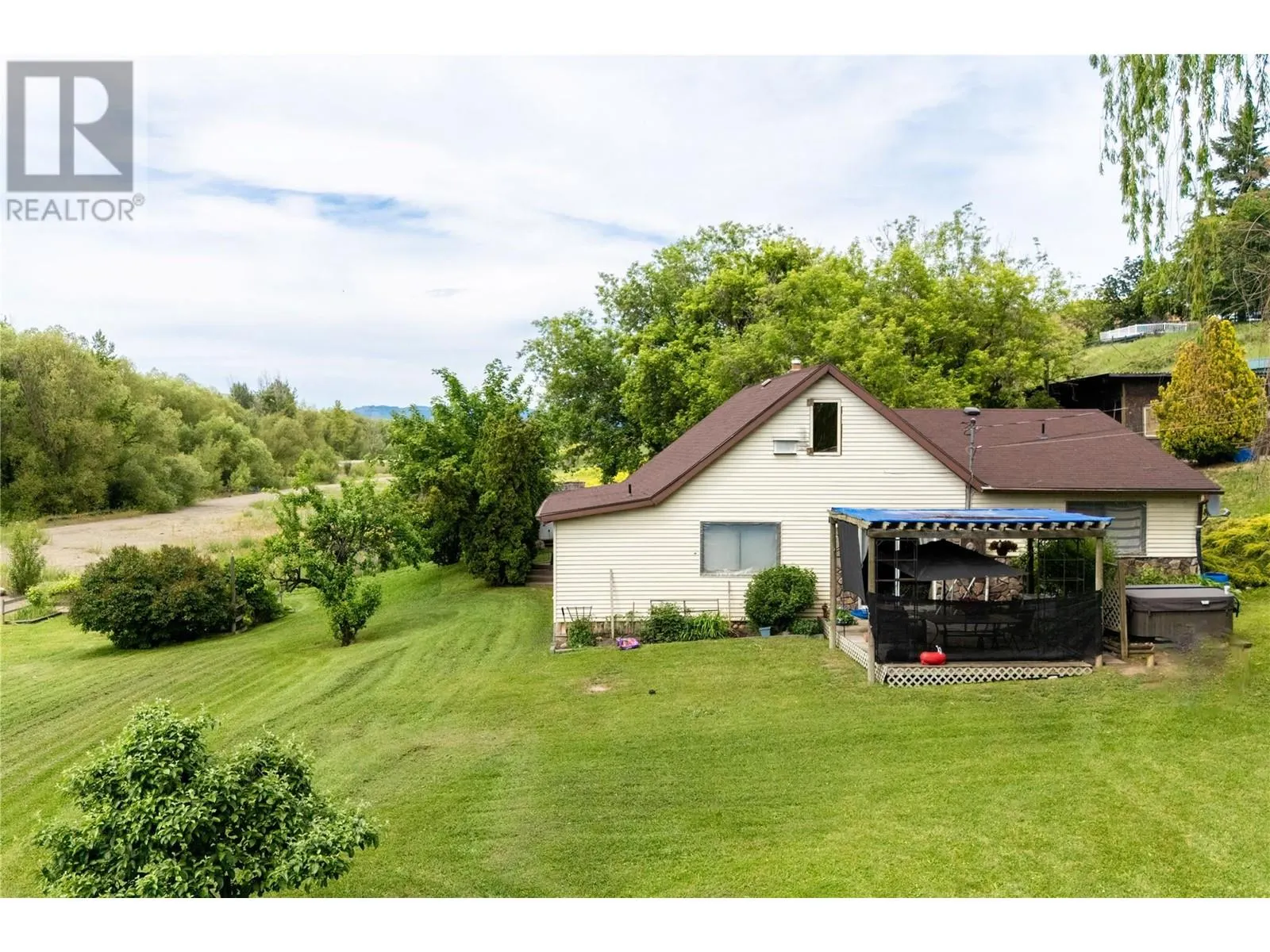 5902 Pleasant Valley Road