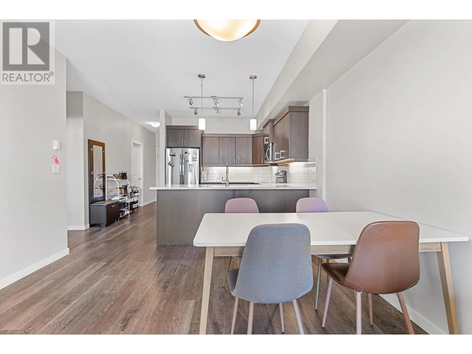 3731 Casorso Road Unit# 210