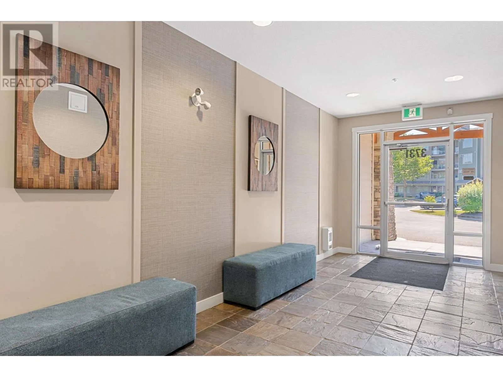 3731 Casorso Road Unit# 210