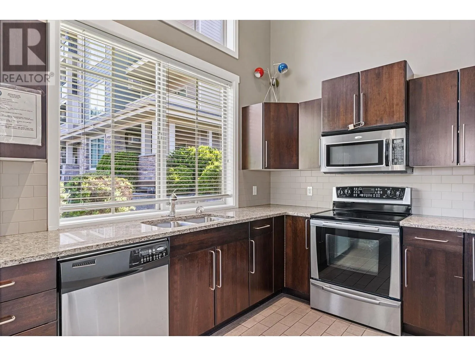 3731 Casorso Road Unit# 210