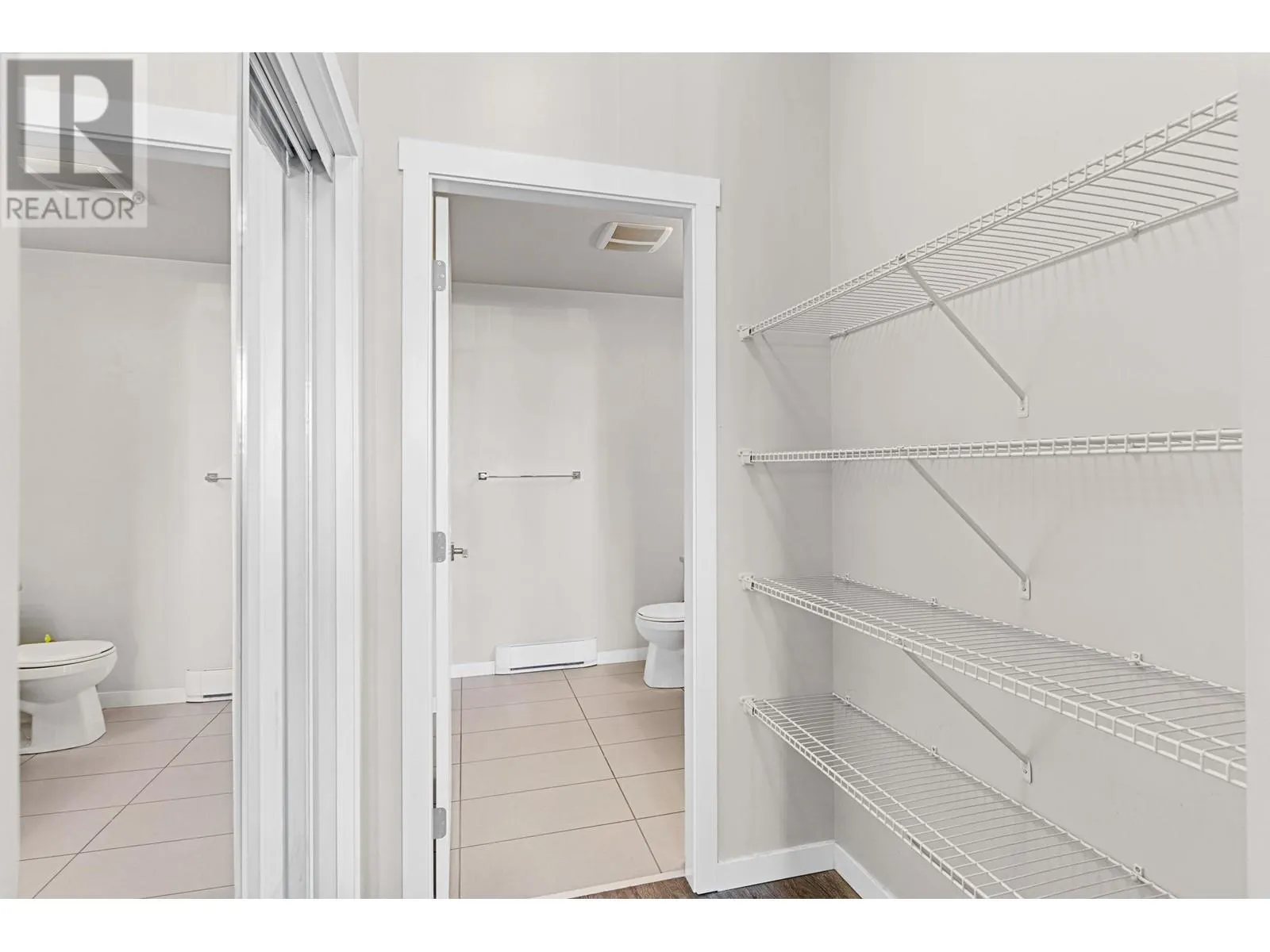 3731 Casorso Road Unit# 210