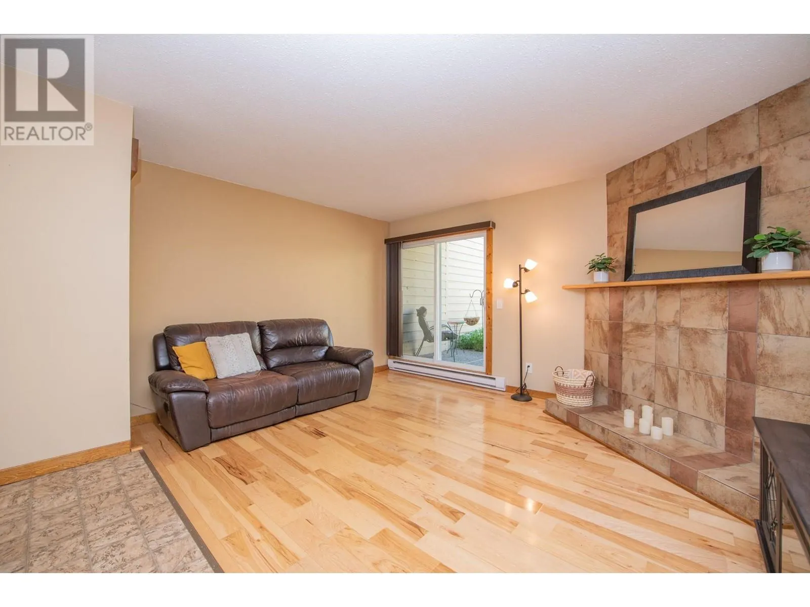 5300 25 Avenue Unit# 8