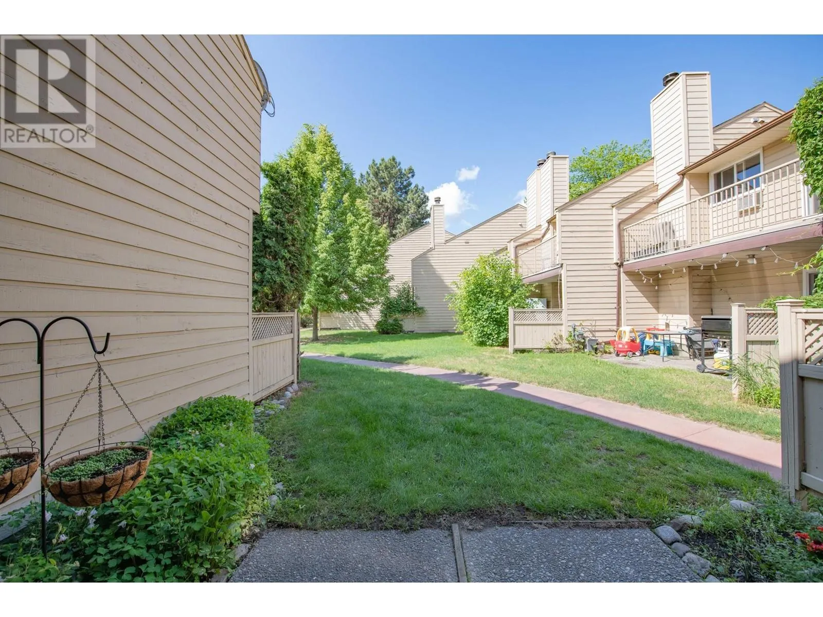 5300 25 Avenue Unit# 8