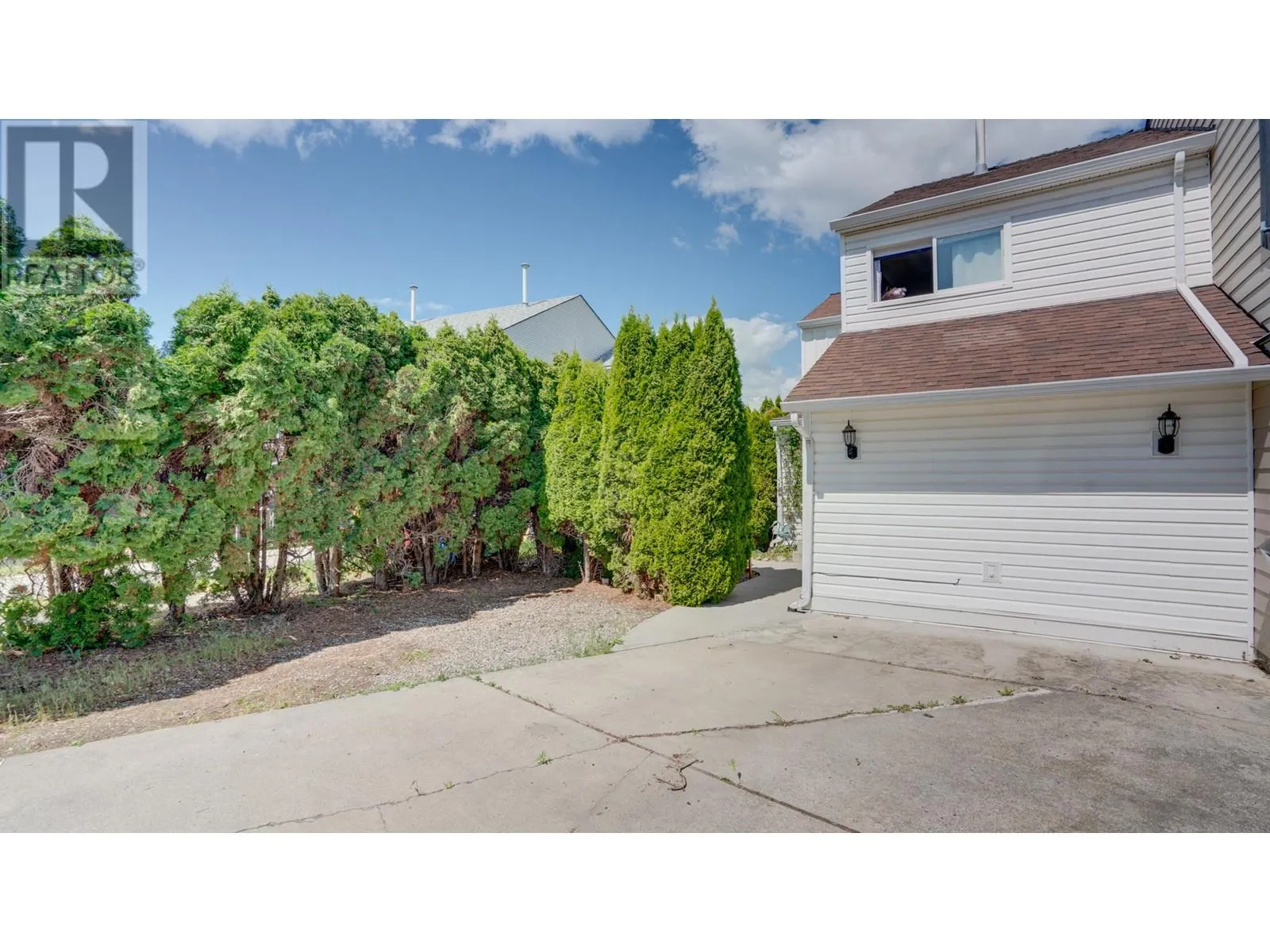 1508 37 Street