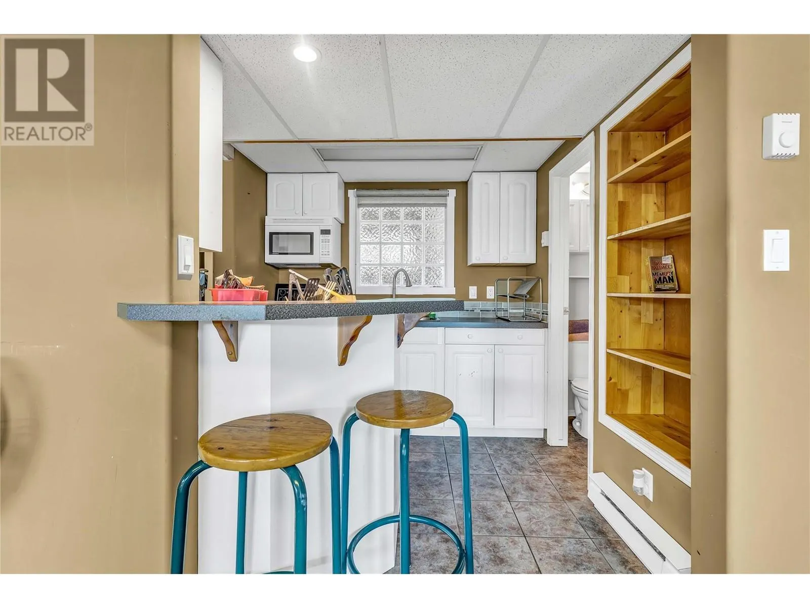 2370 Thacker Drive