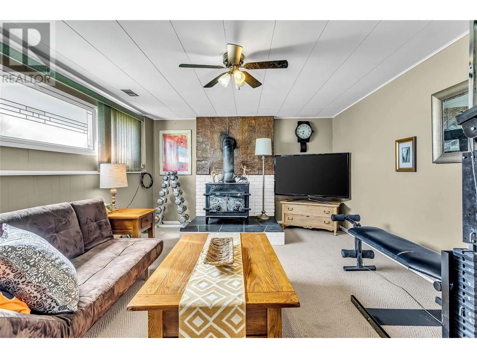 2370 Thacker Drive